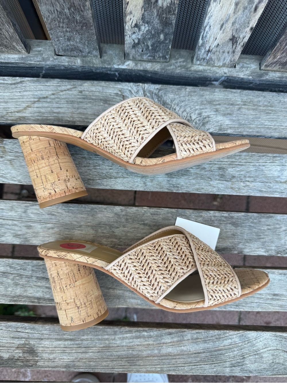 Dolce Vita Women’s Beige Woven heels Open Toe Slip-On Size 6 shoes beige